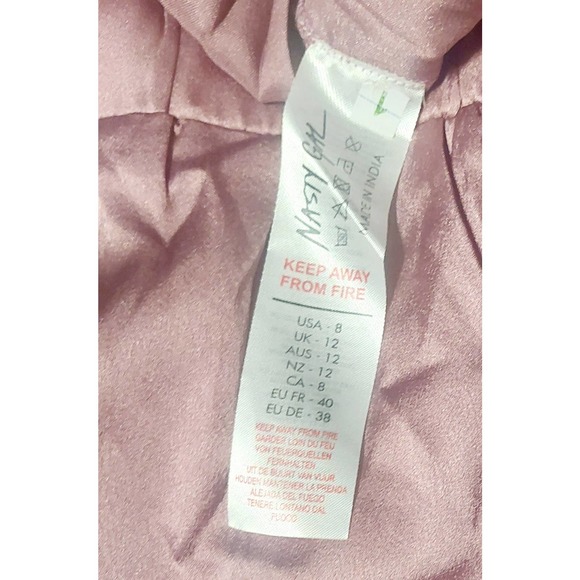 Womens Nasty Gal Ruffled Blush Color Shorts Sz 8 - Picture 3 of 4